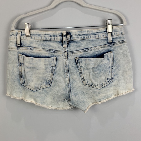 American Flag Low-Rise Cutoff Denim Shorts - Picture 5 of 6